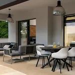 Nyaraló Awesome In With Sauna Kršan