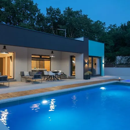 度假居 Amazing In With Sauna