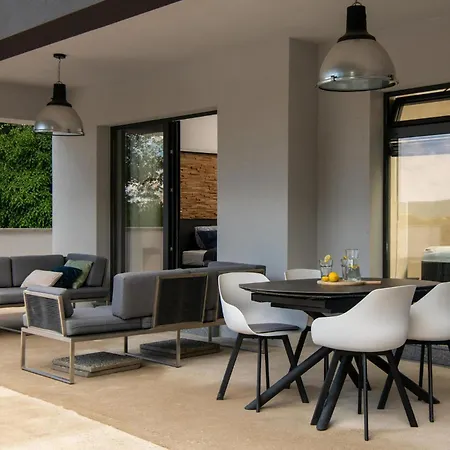 度假居 Amazing In With Sauna Kršan