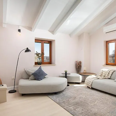 Amazing In With Sauna Holiday home Pula